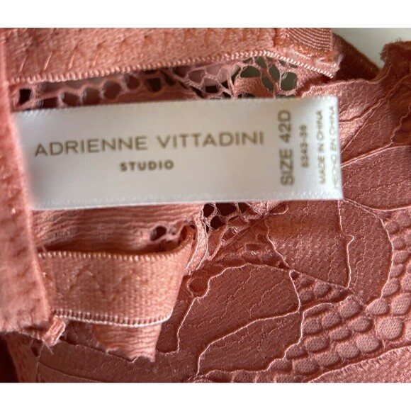 Adrienne Vitrine Studio Lace Coral Bra 42D NWT Lightly Padded Underwire 5343-361 - Picture 5 of 8
